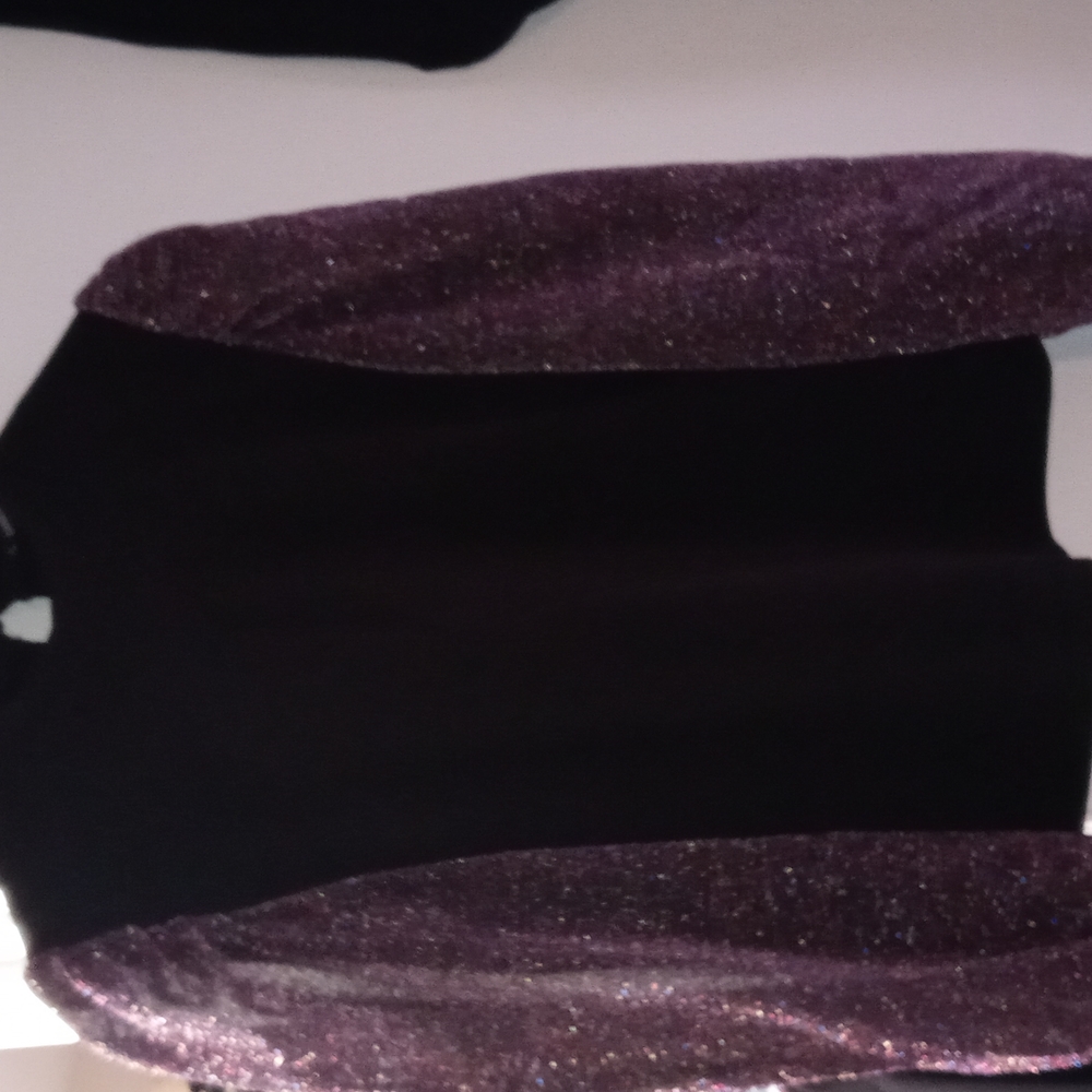 Shirt with dazzle